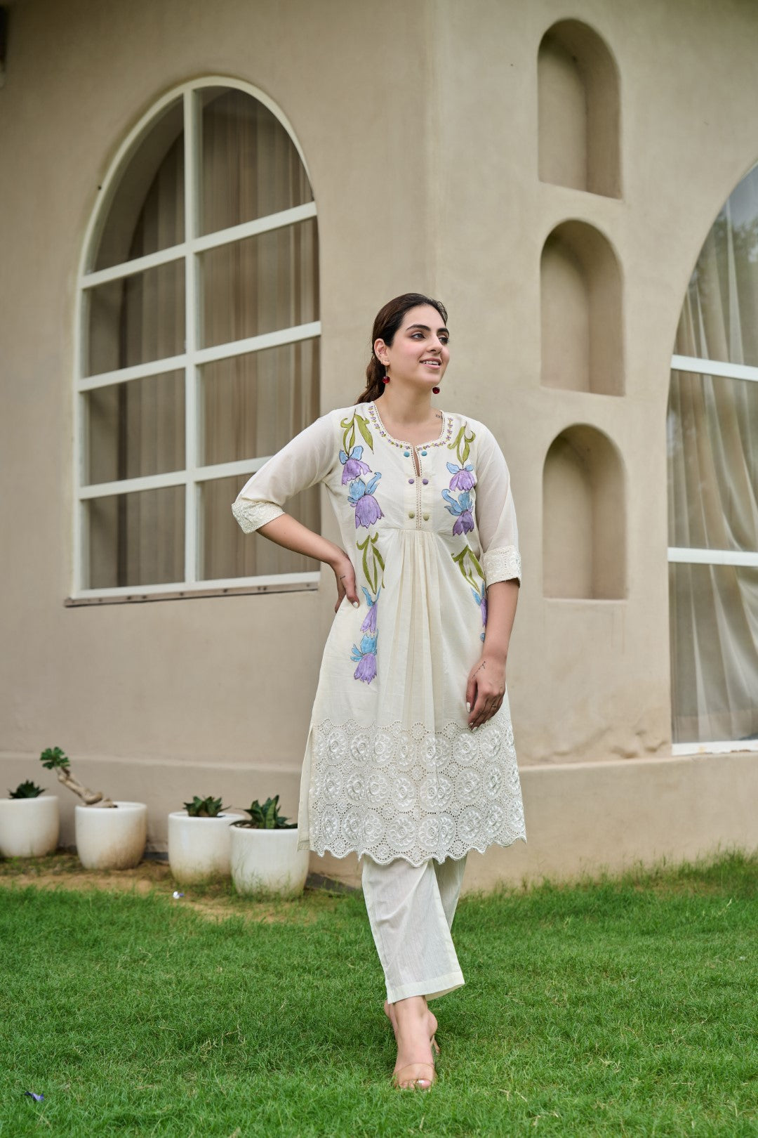 Akira Daisy Embroidery Cotton Kurta Pant Set