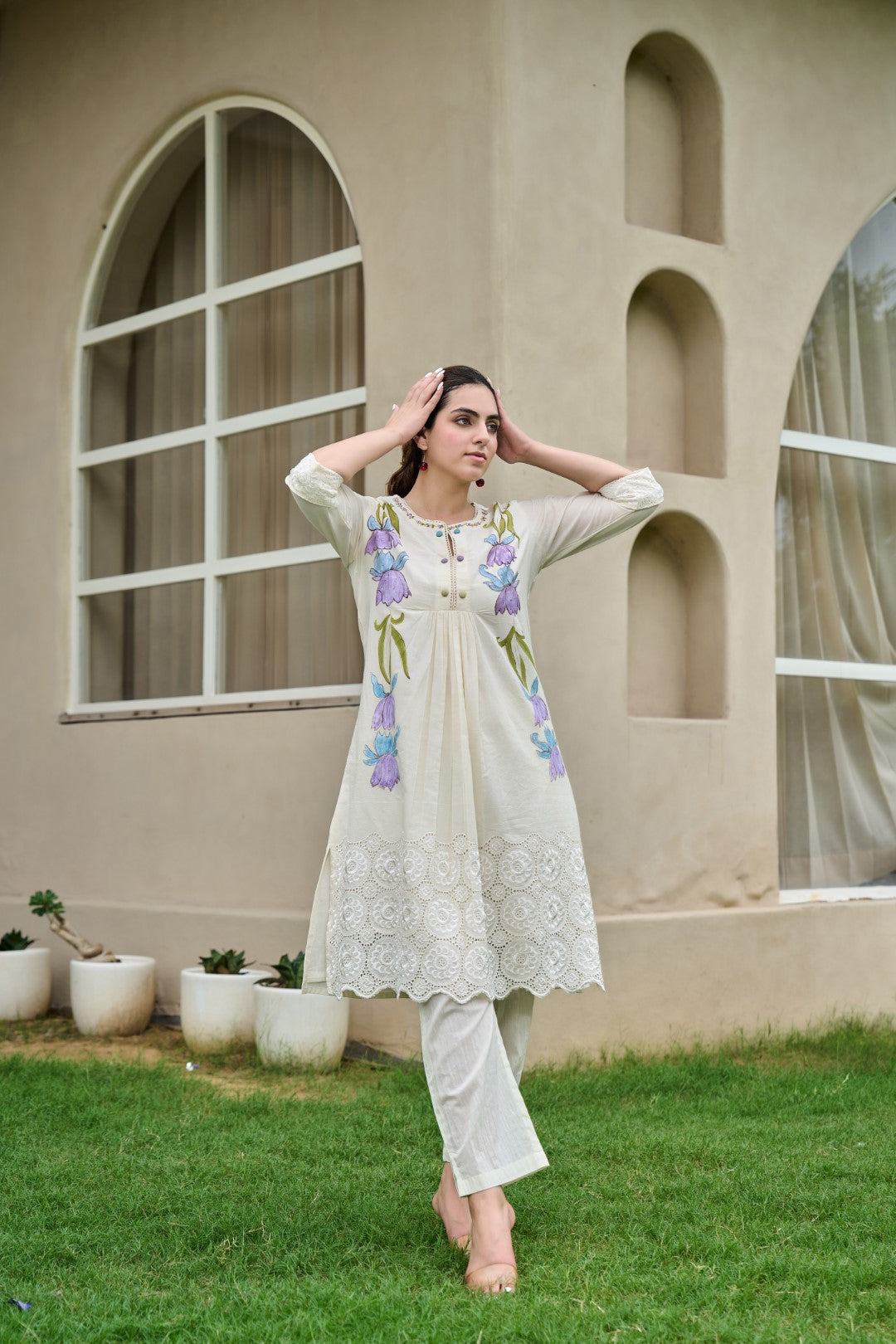 Akira Daisy Embroidery Cotton Kurta Pant Set