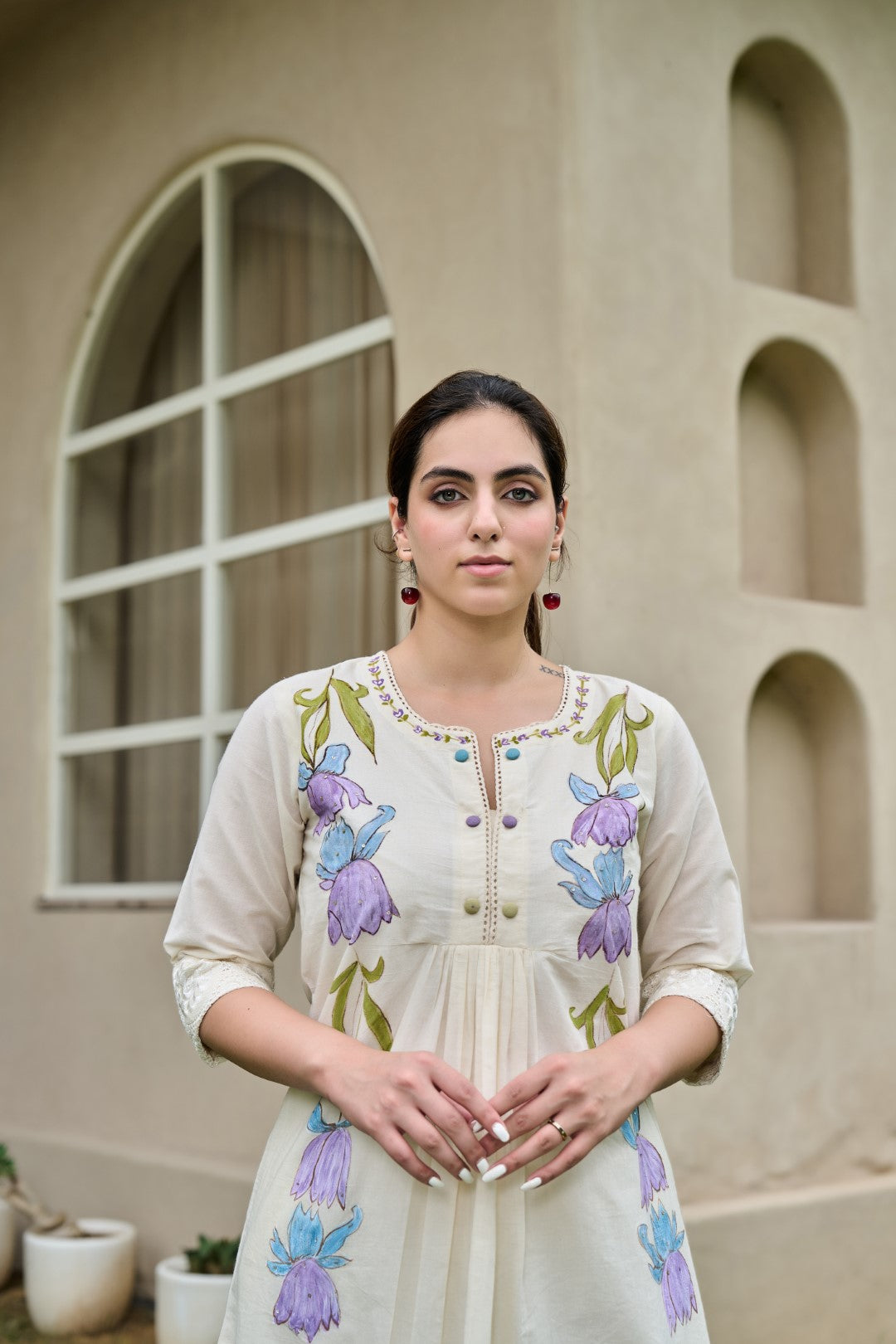 Akira Daisy Embroidery Cotton Kurta Pant Set