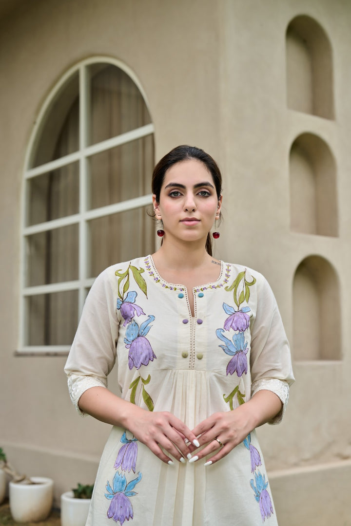 Akira Daisy Embroidery Cotton Kurta Pant Set