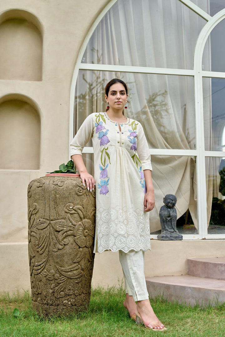 Akira Daisy Embroidery Cotton Kurta Pant Set