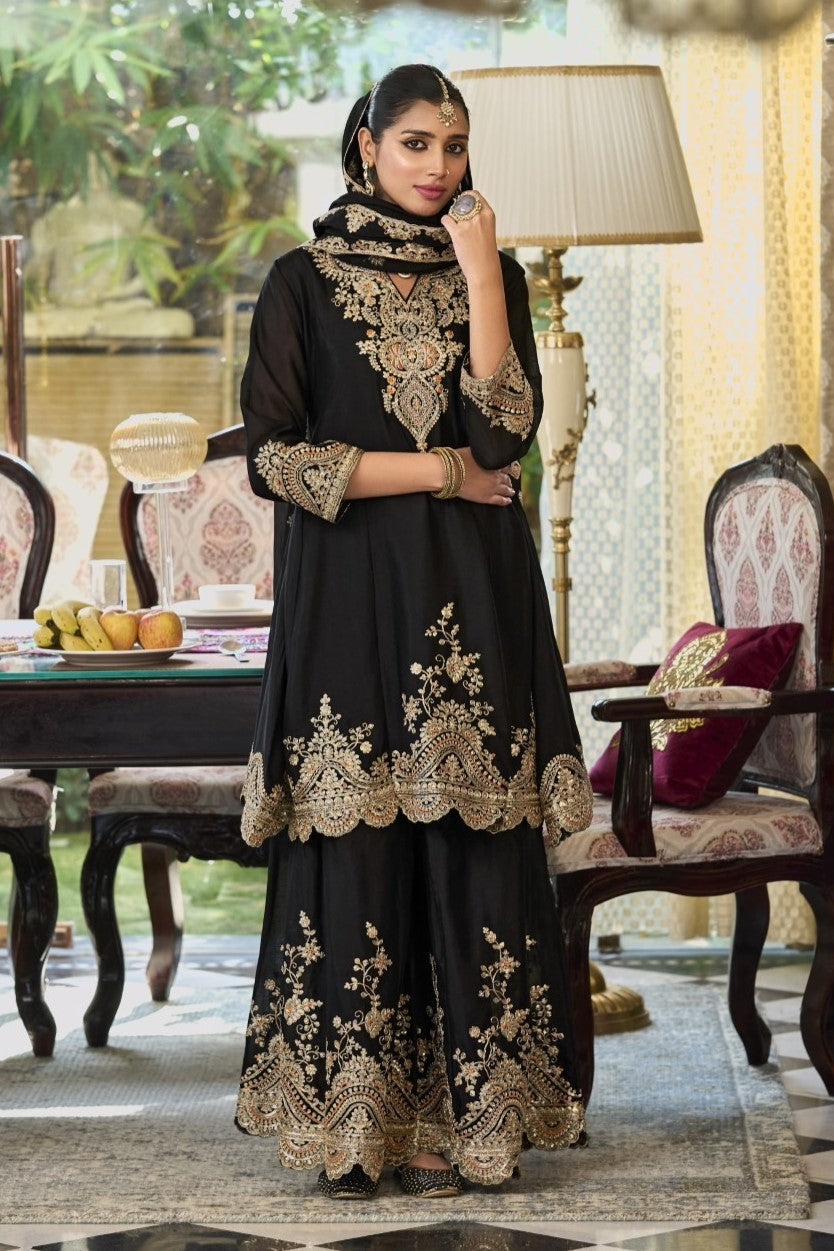 Roshandan Onyx Full work gharara set