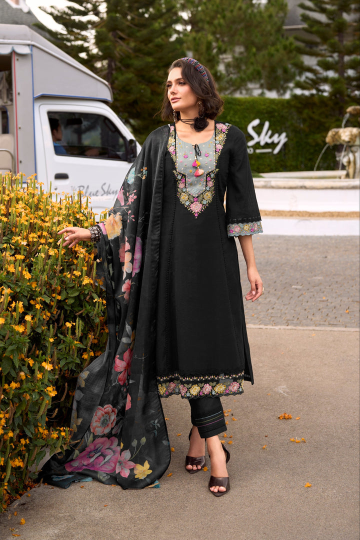Akya Jade Embroidery Cotton Suit Set