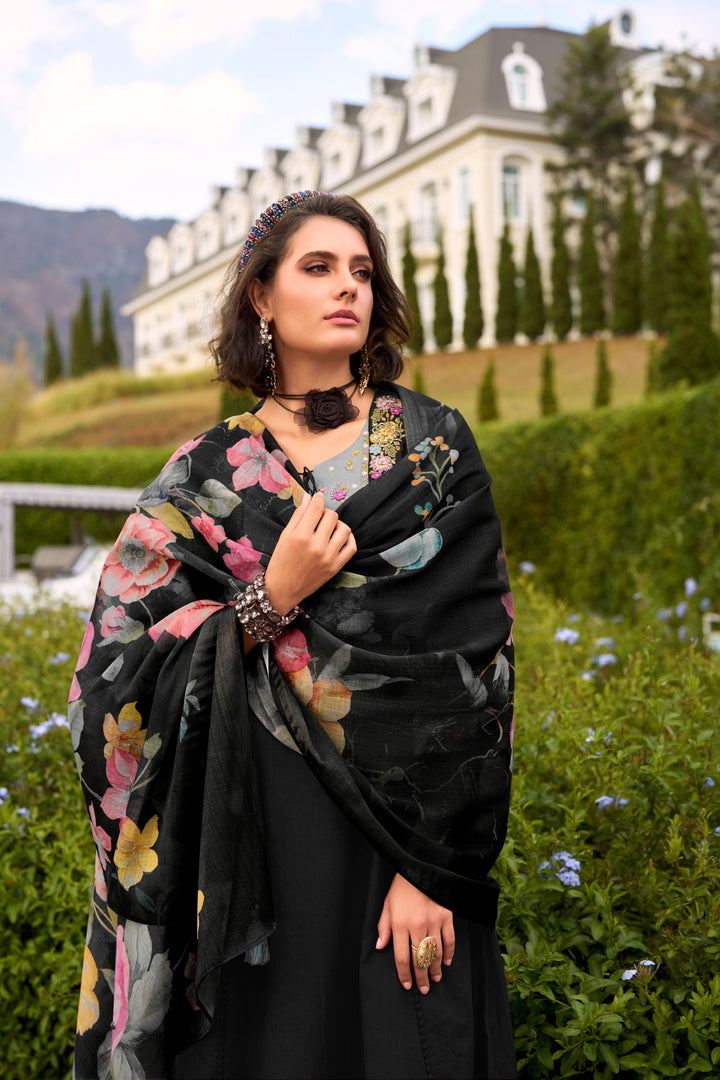 Akya Jade Embroidery Cotton Suit Set