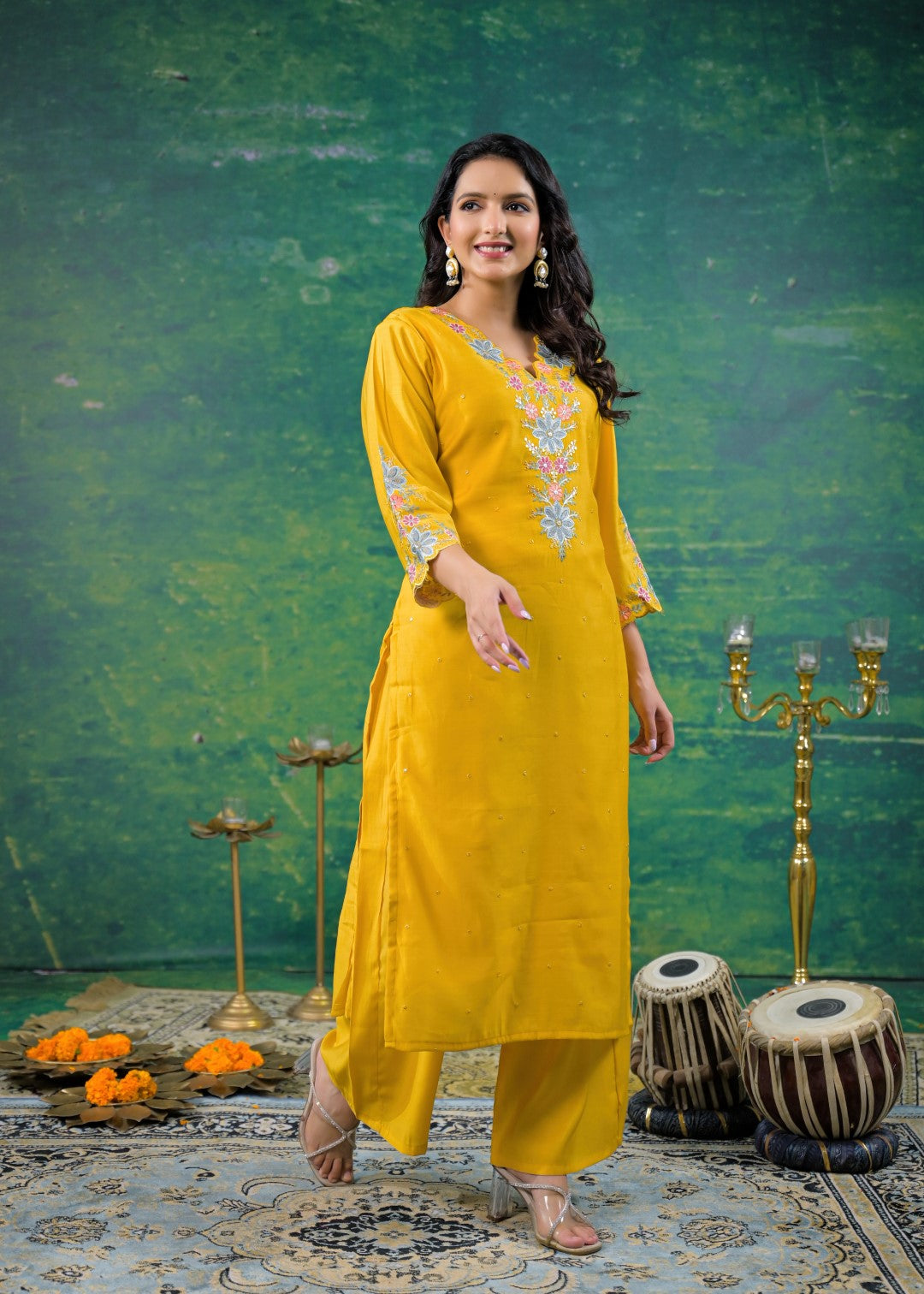 Ivy Amber Embroidered Kurta Pant Set