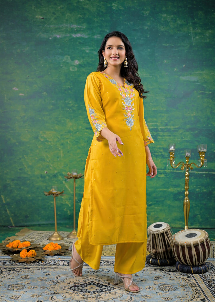Ivy Amber Embroidered Kurta Pant Set