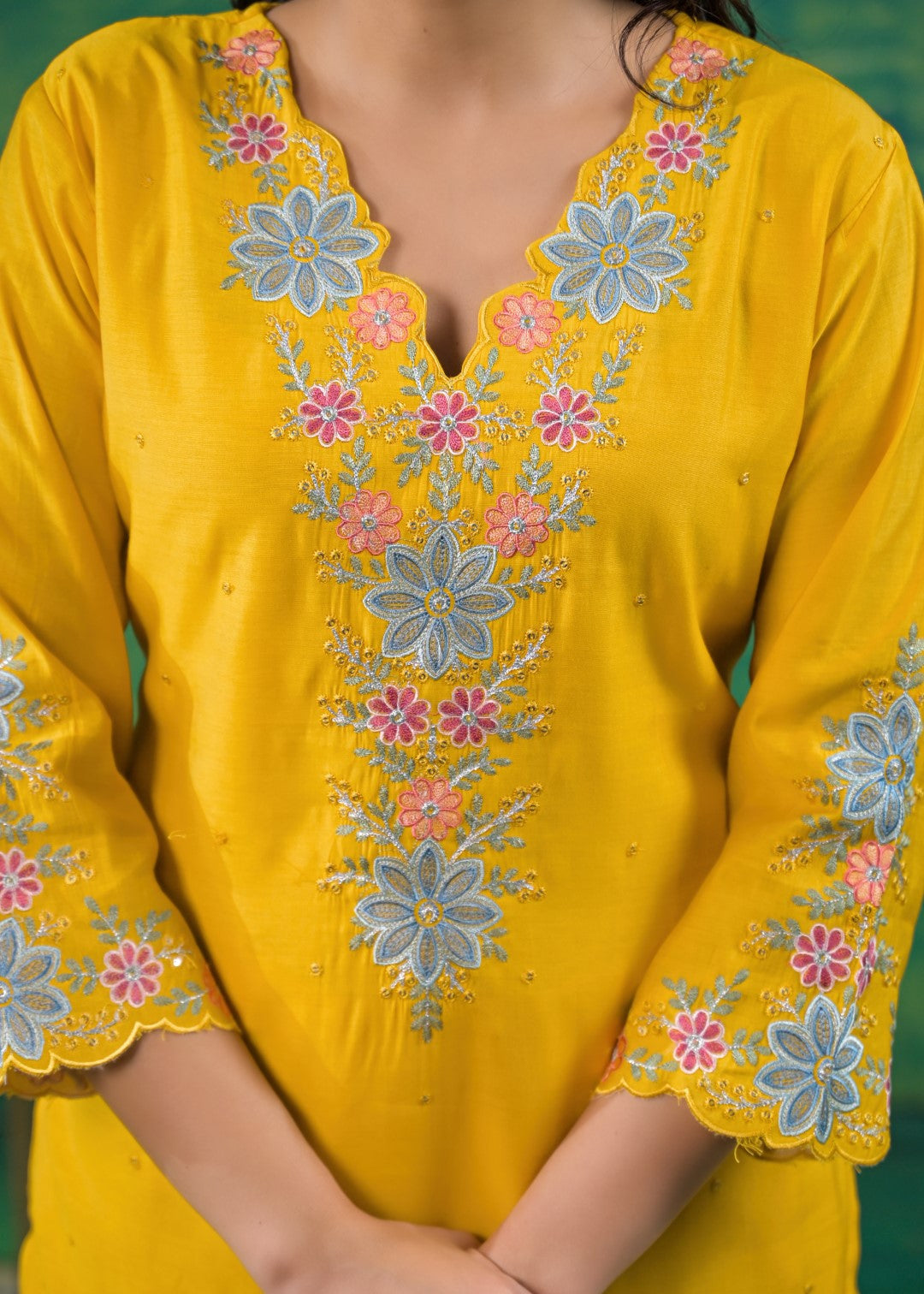 Ivy Amber Embroidered Kurta Pant Set