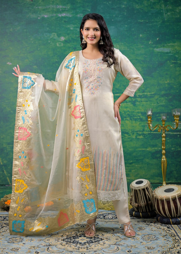 Mahi Fog Embroidered Suit Set