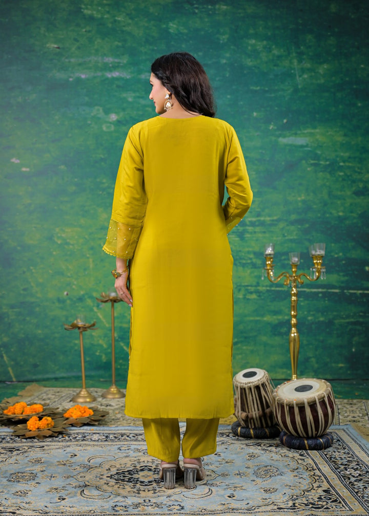 Mahi Wattle Embroidered Suit Set