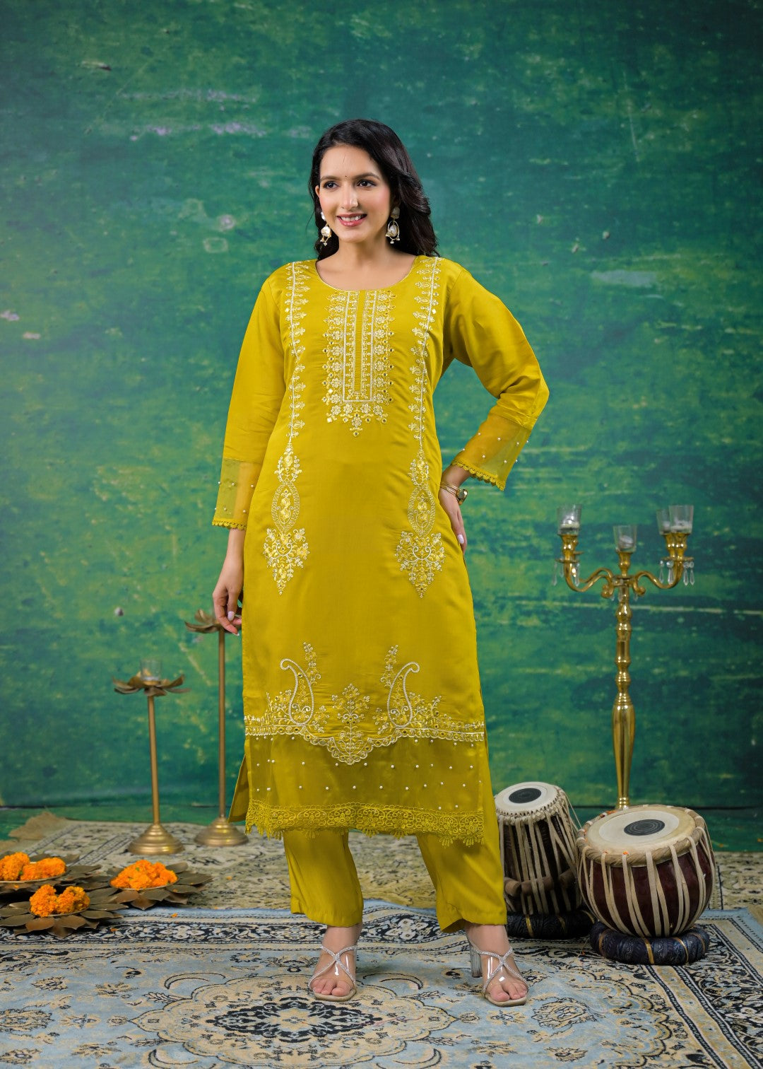 Mahi Wattle Embroidered Suit Set