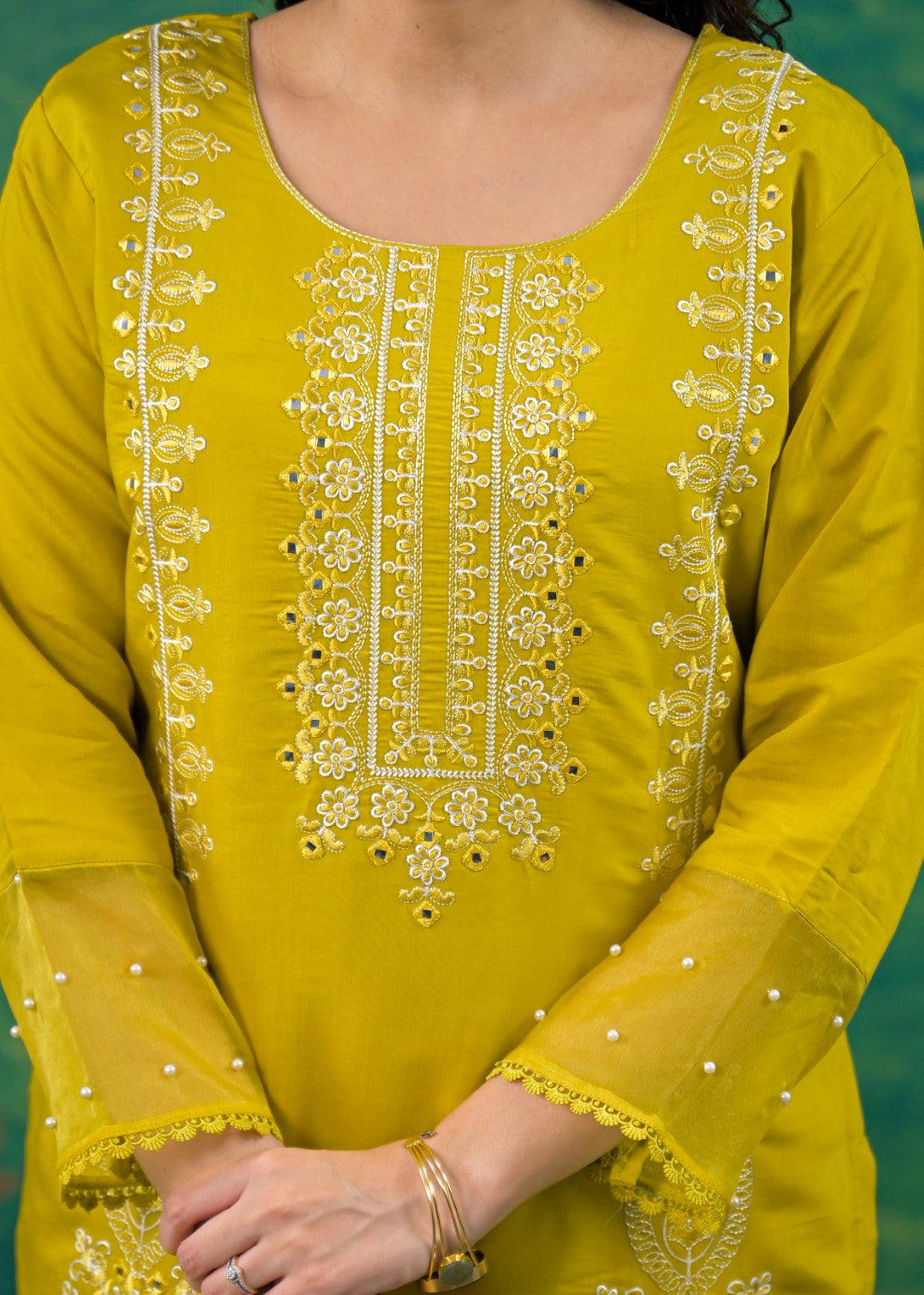 Mahi Wattle Embroidered Suit Set