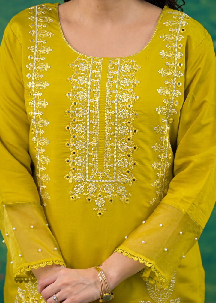 Mahi Wattle Embroidered Suit Set