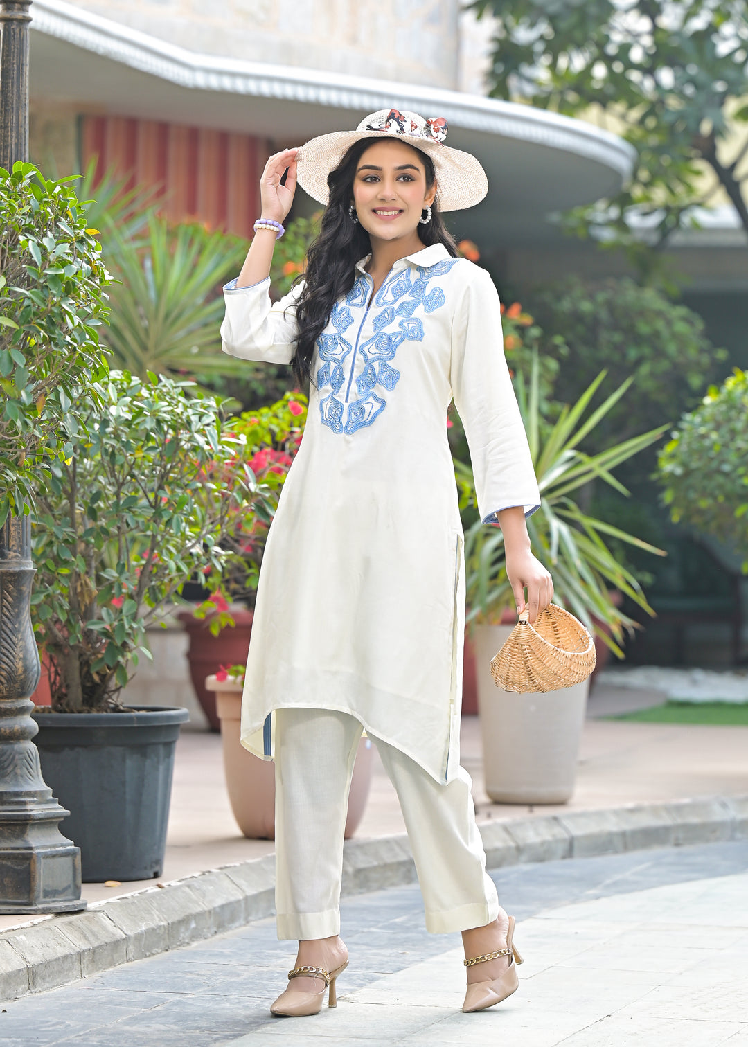 Bela Ice Embroidered Kurta Pant Set