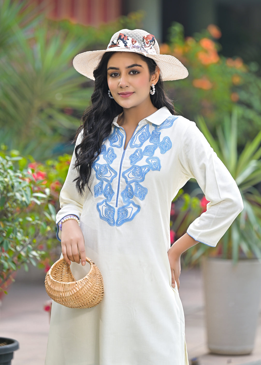 Bela Ice Embroidered Kurta Pant Set