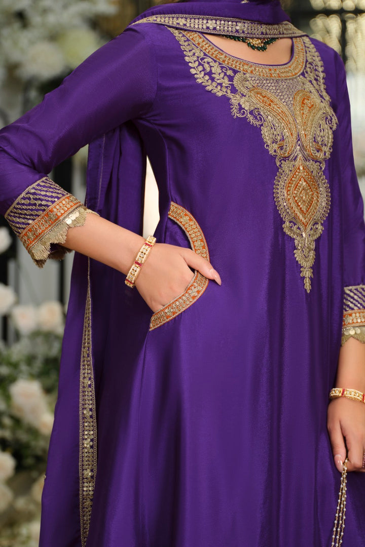 Areesa thistle full work heavy suit set