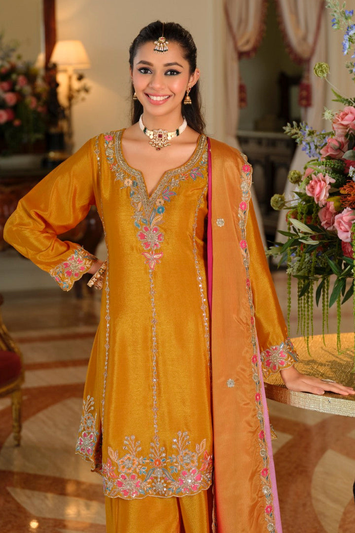 Areesa canary full work suit set