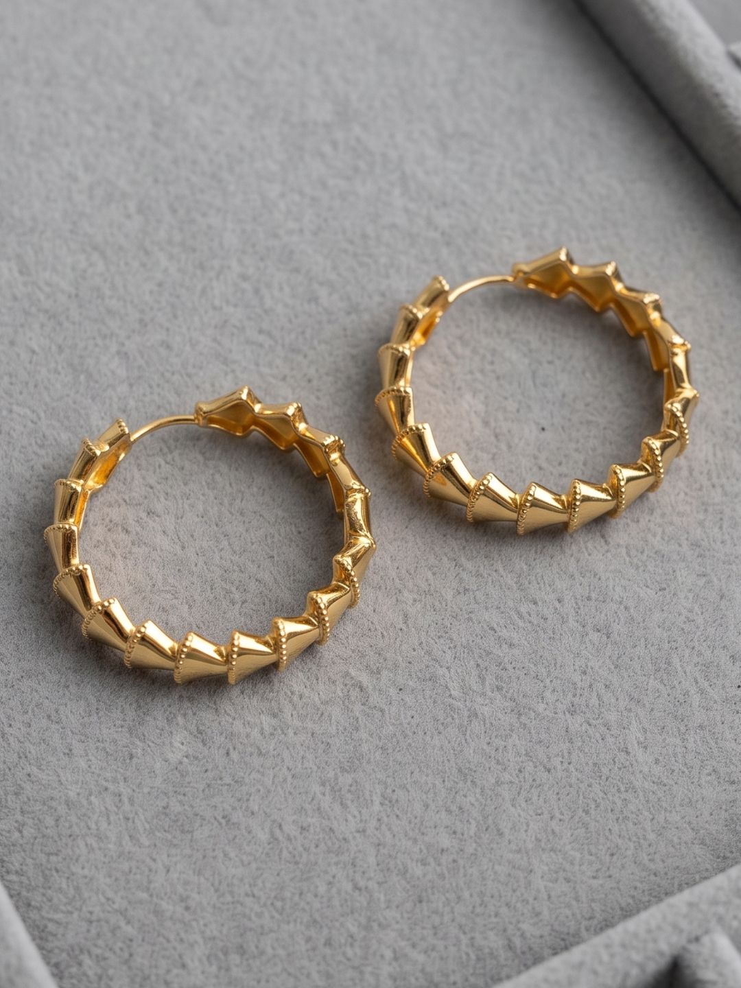 EAR-A00113-GOLD_3