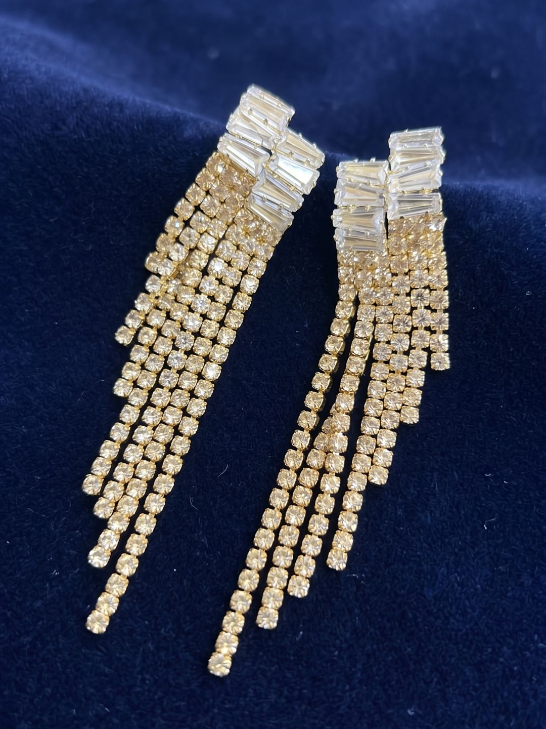 EAR-A00127-GOLD_2