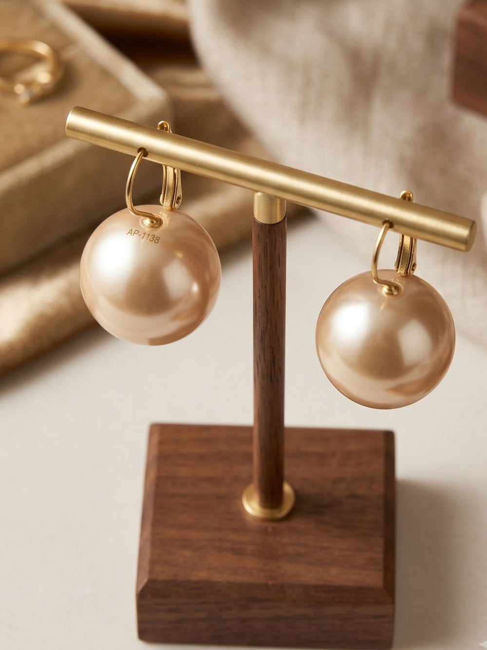EAR-A00141-BEIGE_2