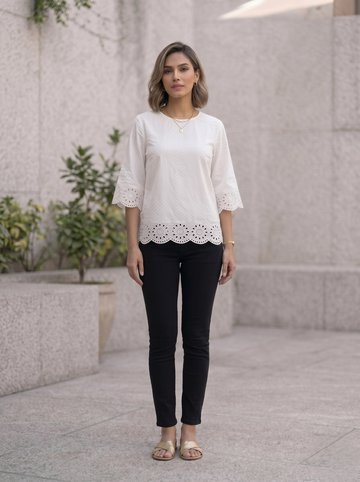 Perka Swan schiffli top