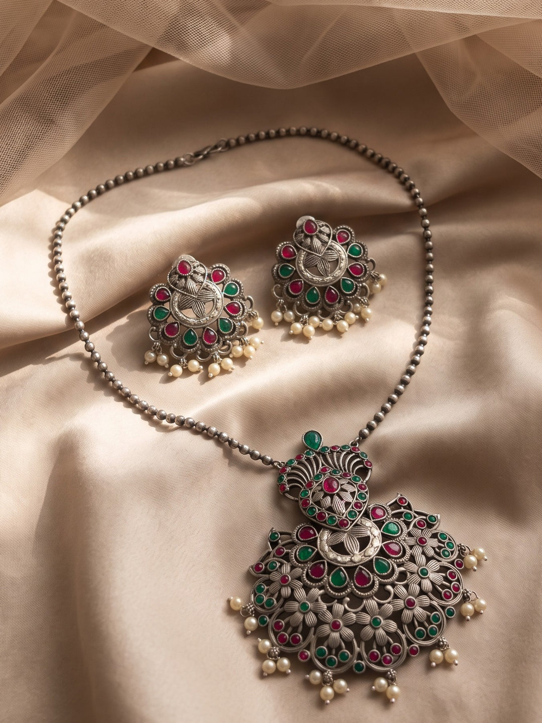 Meenakshi Meenakarie Silver Pendant Chain With Earring