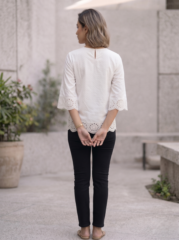 Perka Swan schiffli top