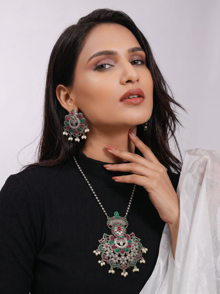 Meenakshi Meenakarie Silver Pendant Chain With Earring