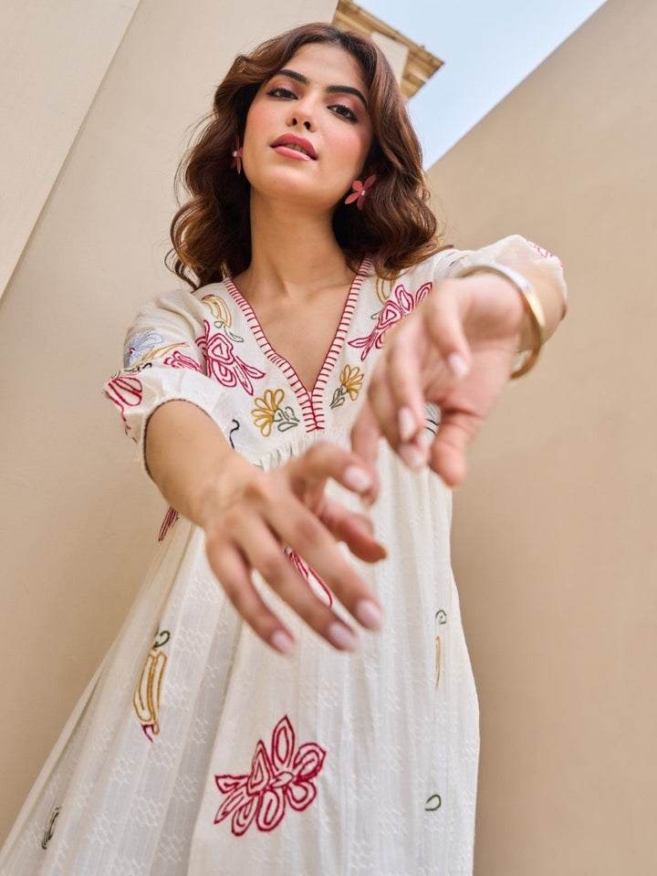 Tiara Daisy Embroidery cotton dress