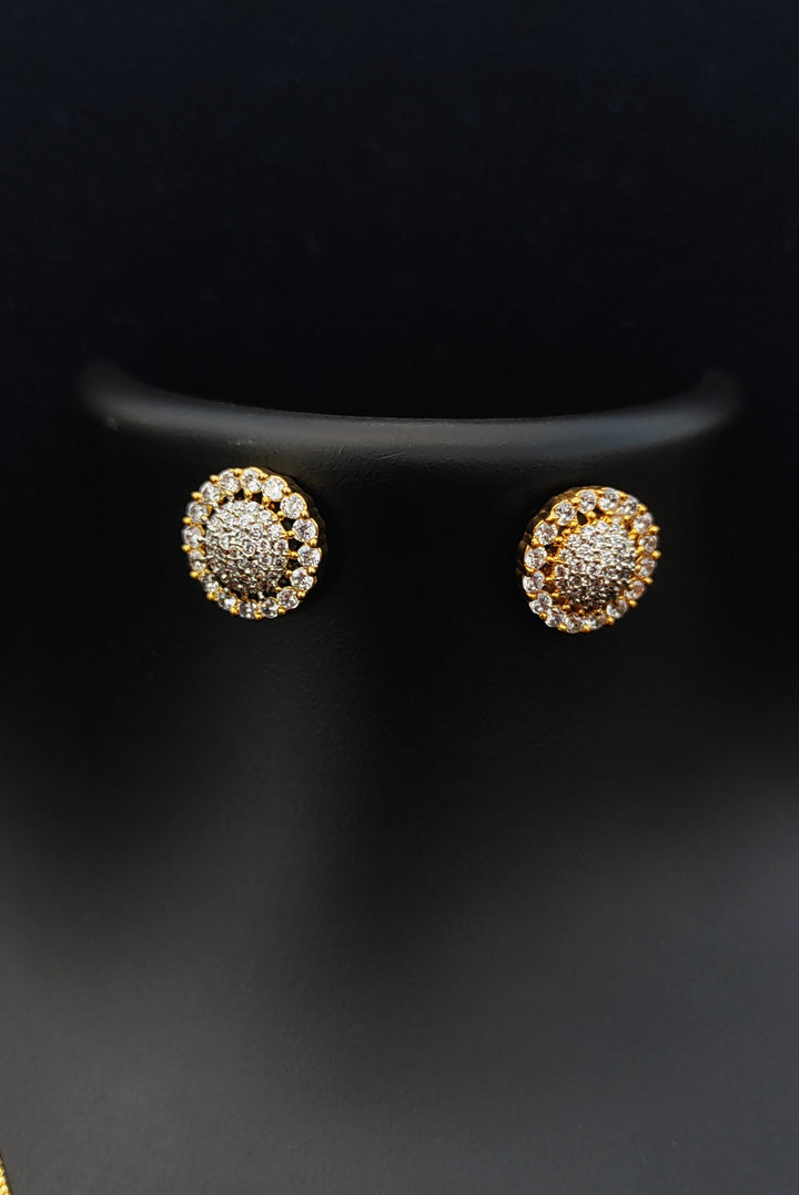 Antaara diamond earing & pendant stud