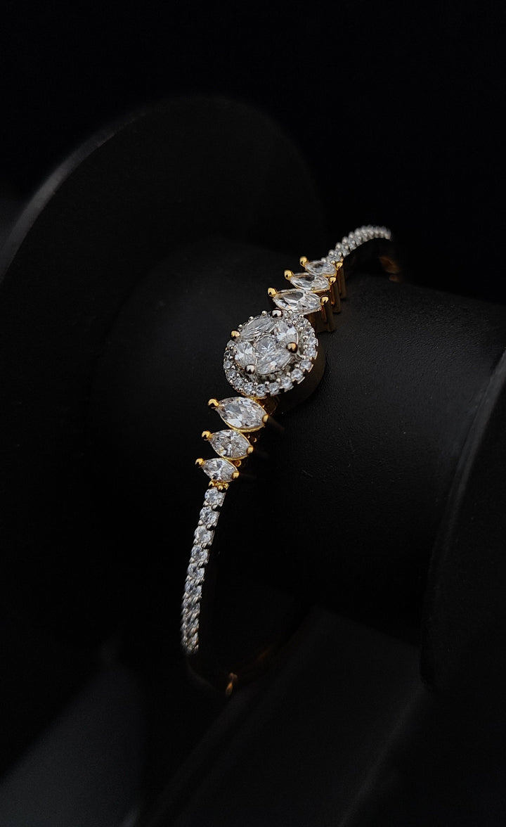 ANTAARA DELICATE DIAMOND BRACELET