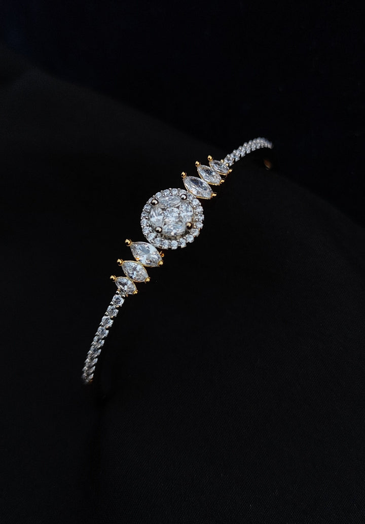 ANTAARA DELICATE DIAMOND BRACELET