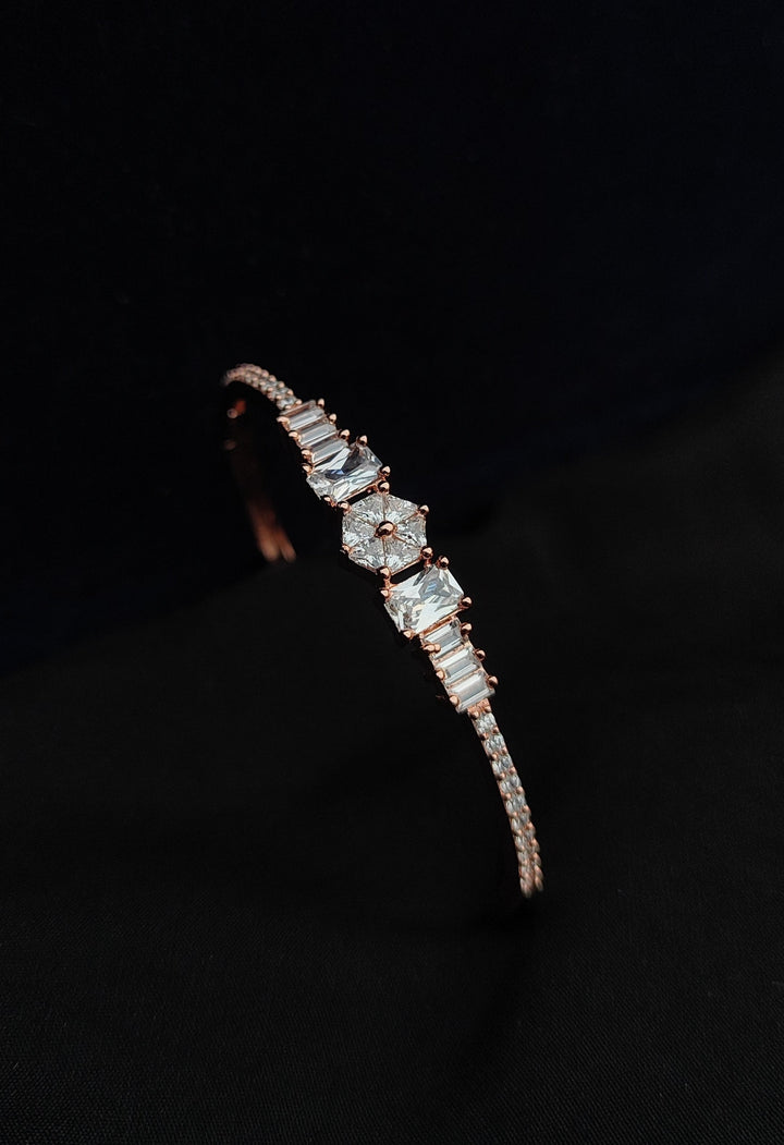 ANTAARA DELICATE DIAMOND BRACELET