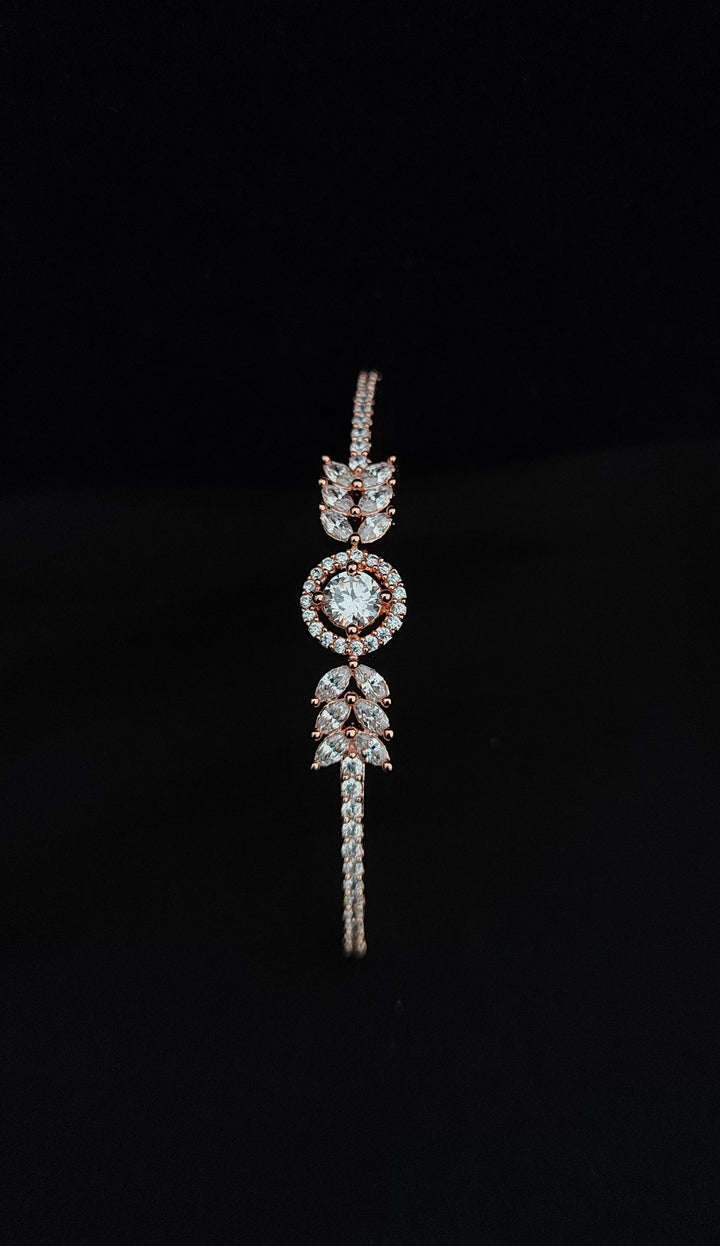 ANTAARA DELICATE DIAMOND BRACELET