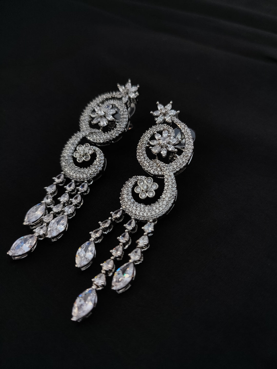 Antaara Heavy Drop Diamond Earings