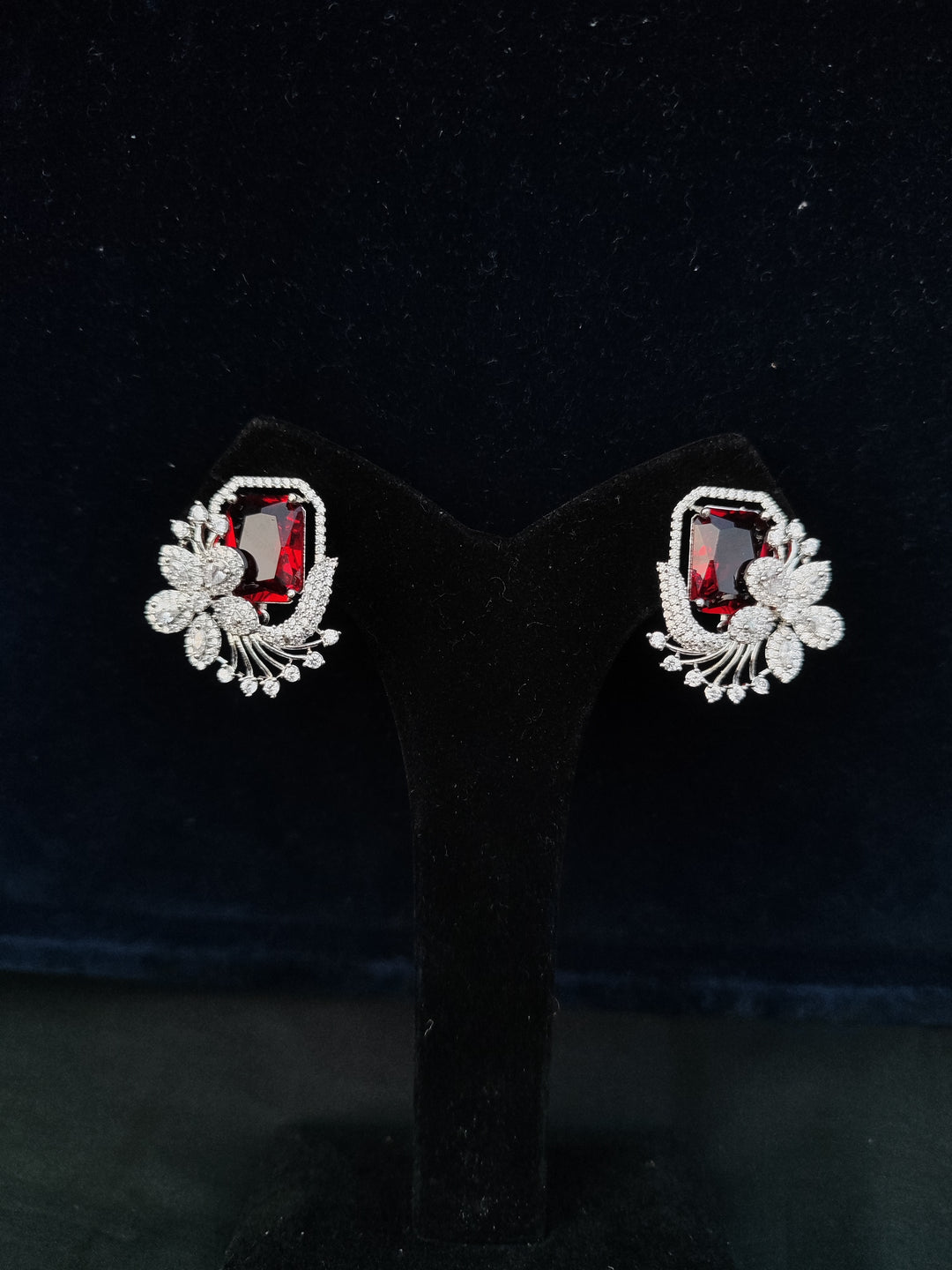 Antaara Ruby Diamond Earings