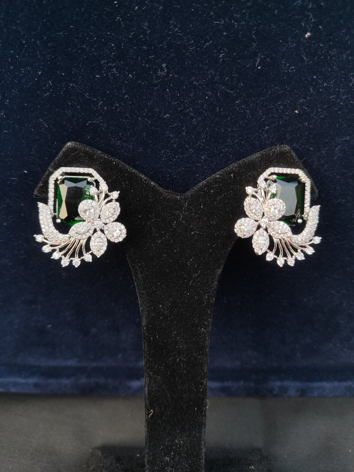 Antaara Emerald Diamond Earings