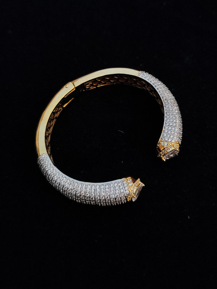 Savana Premium DELICATE DIAMOND BRACELET