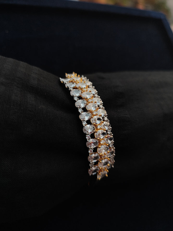 ANTAARA DELICATE DIAMOND BRACELET