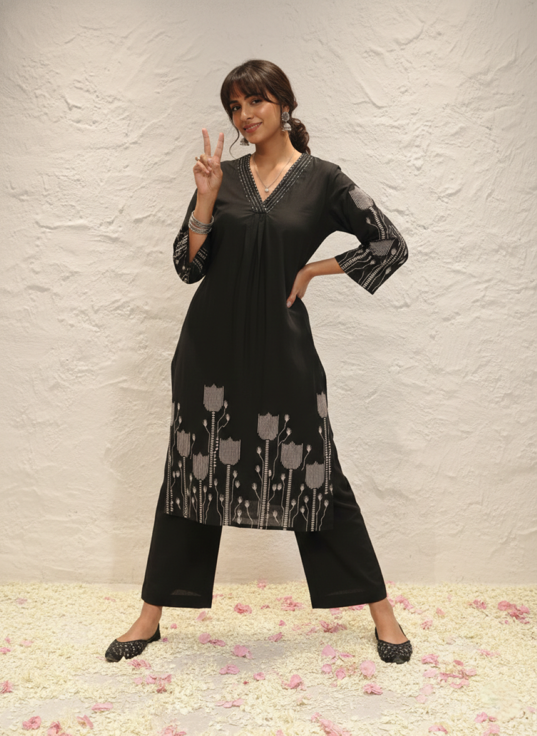 Krystle Onyx Printed Kurta Pant Set
