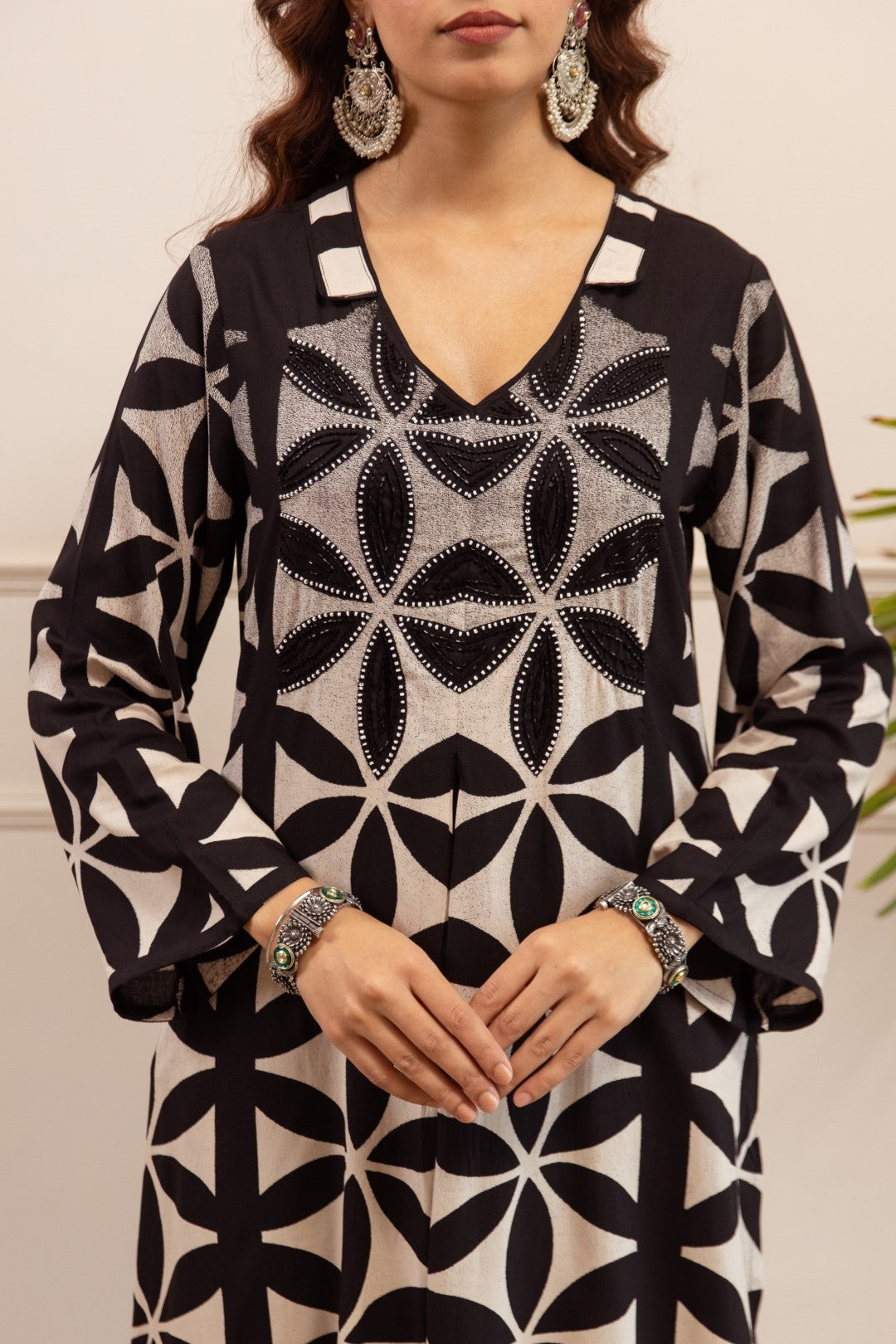 Sonpal Slate Printed Kurta pant set