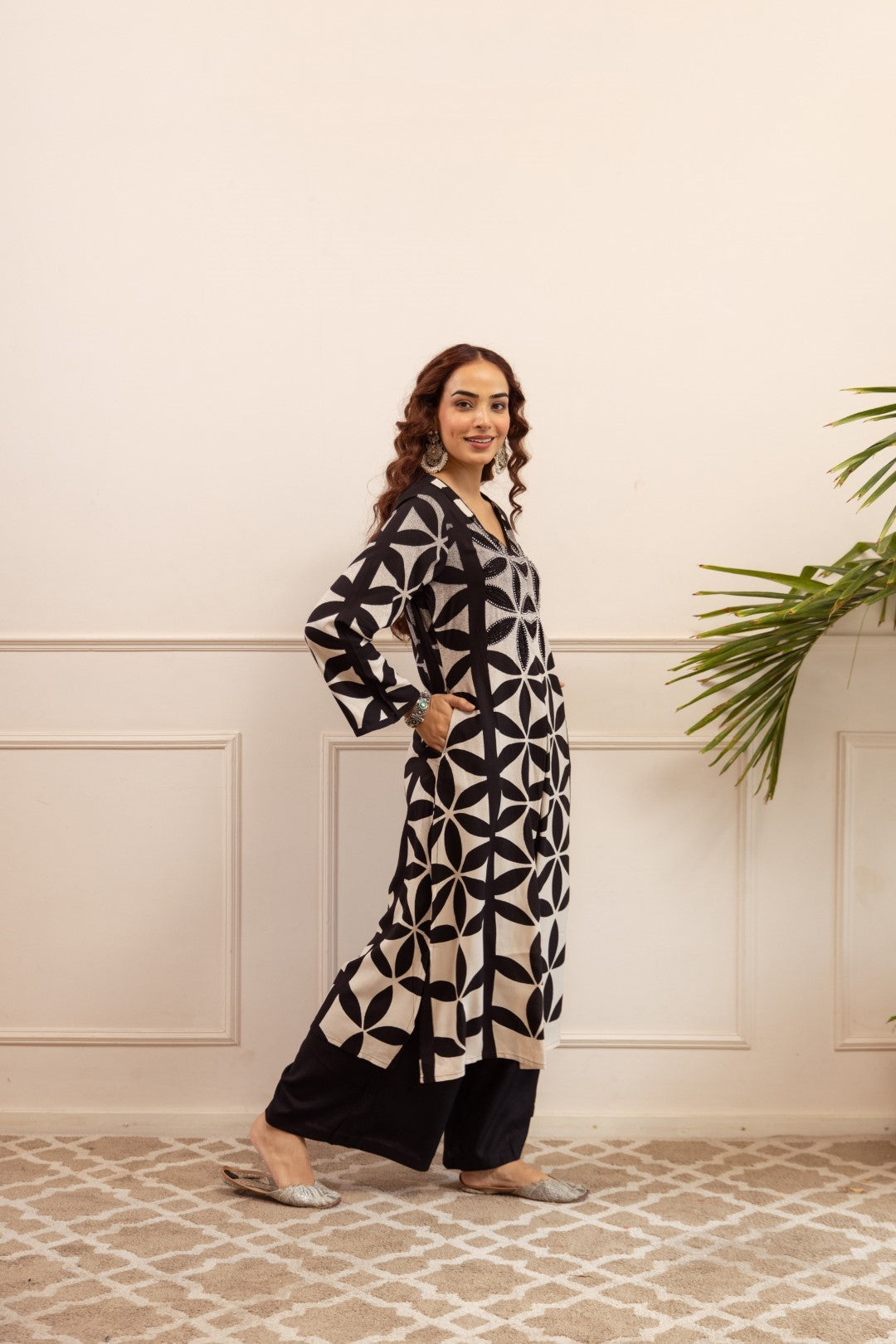 Sonpal Slate Printed Kurta pant set