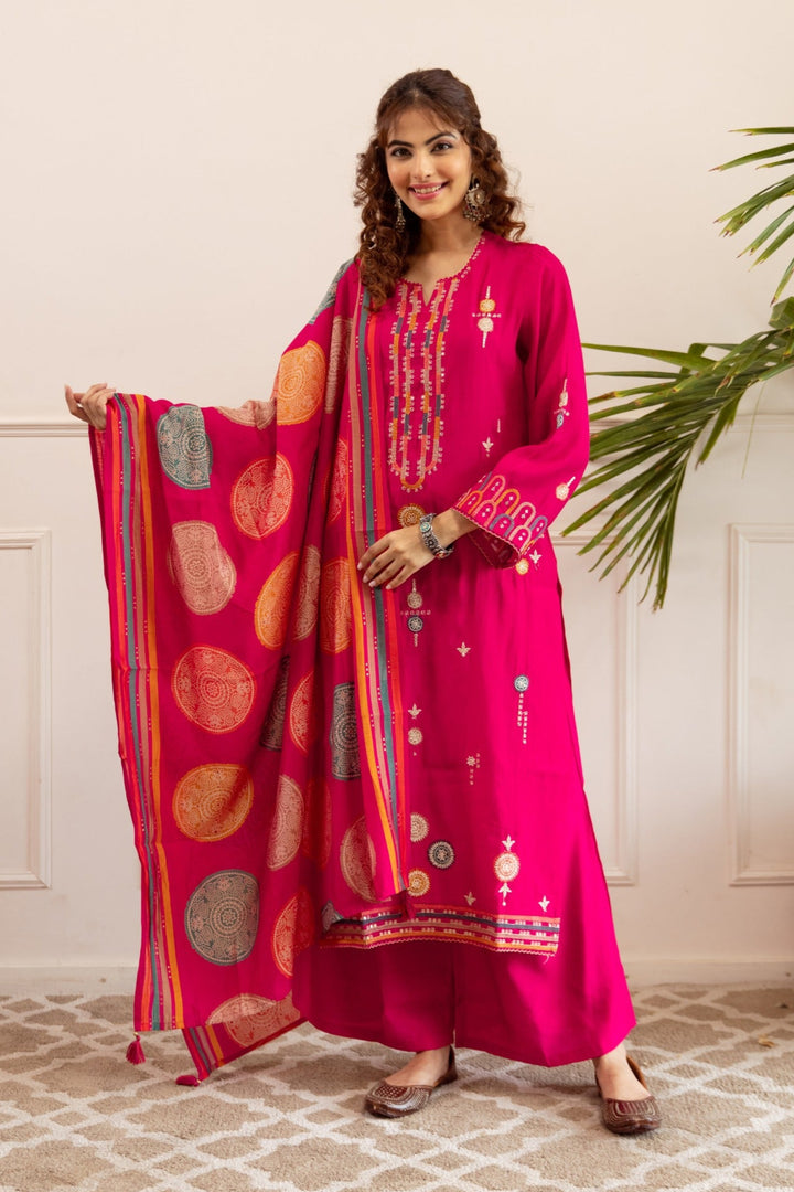 Kabool blossoms work suit set