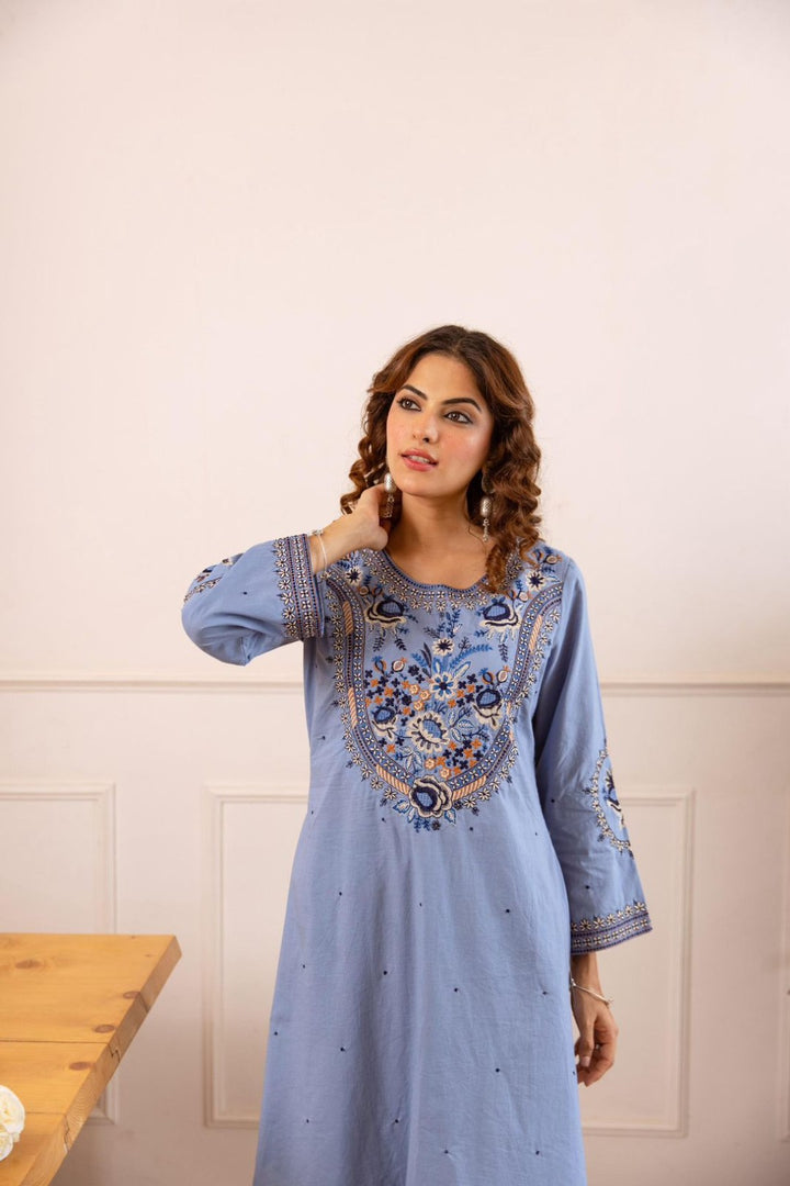 Stravi periwinkle Embroidery Kurta Pant set