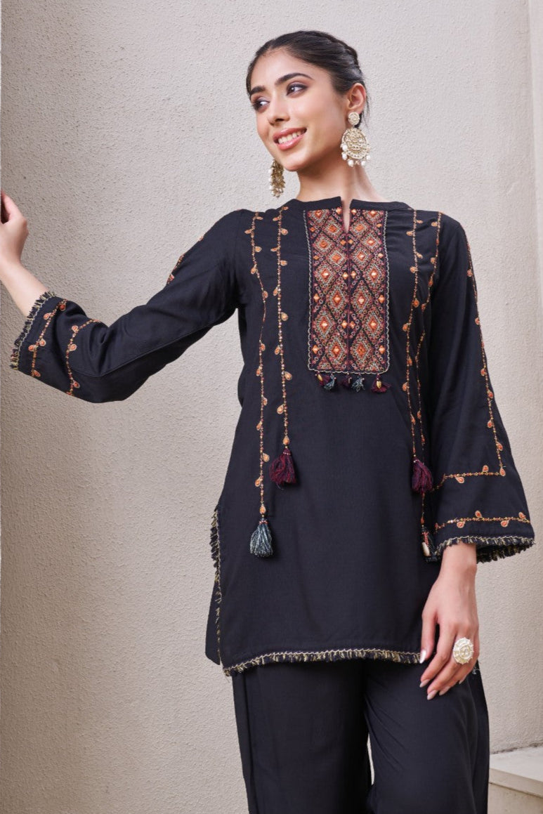 Stravi taupe embroidery co-ord set