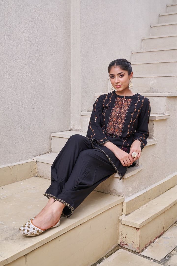 Stravi taupe embroidery co-ord set