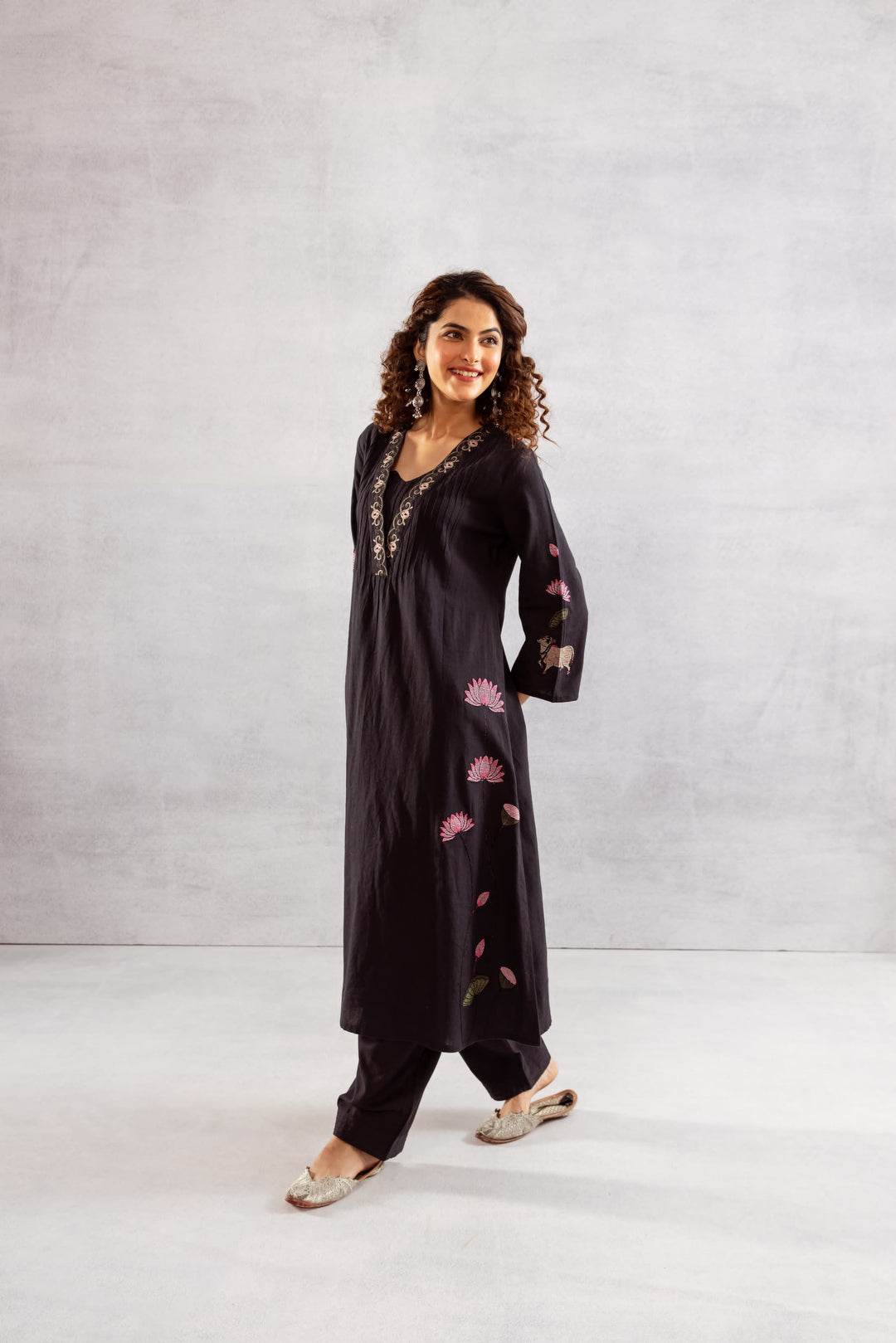 Bakul Jade Embroidery Cotton Kurta Pant Set
