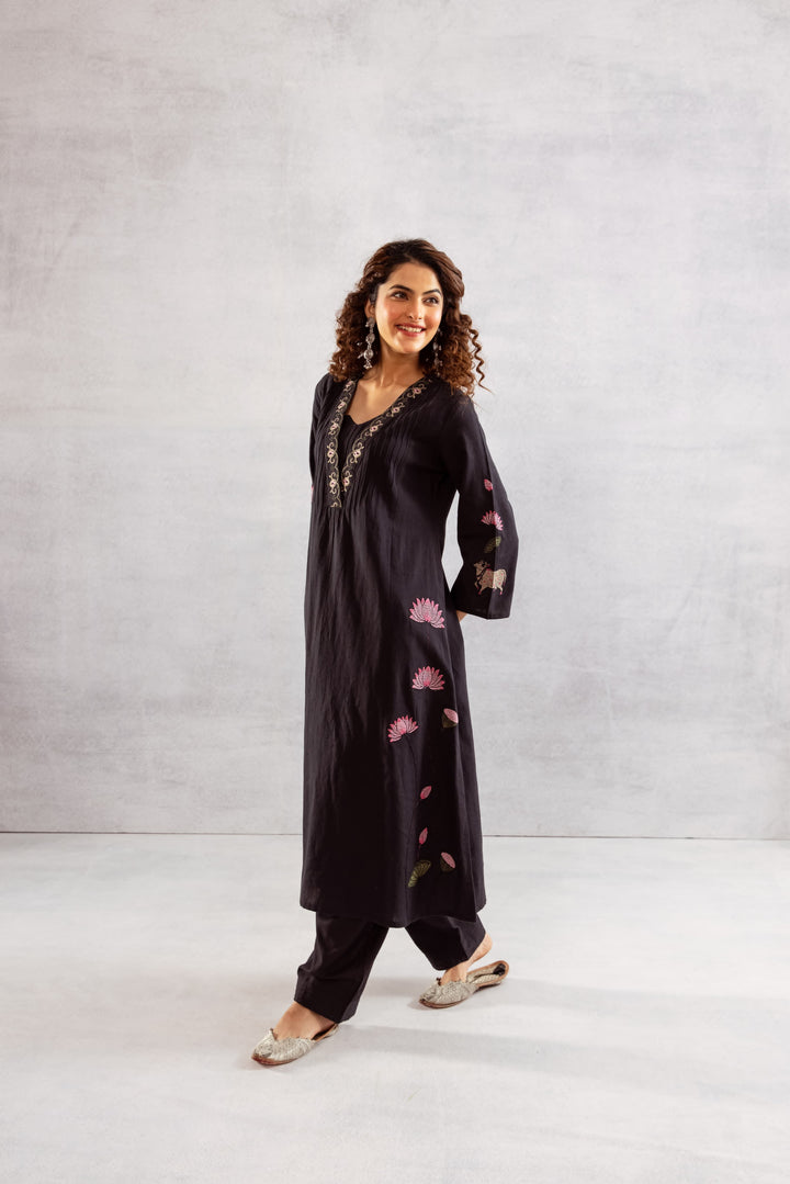 Bakul Jade Embroidery Cotton Kurta Pant Set