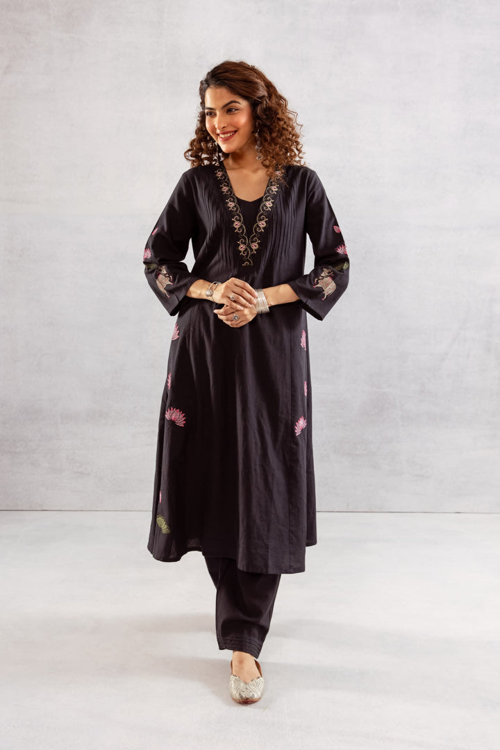 Bakul Jade Embroidery Cotton Kurta Pant Set