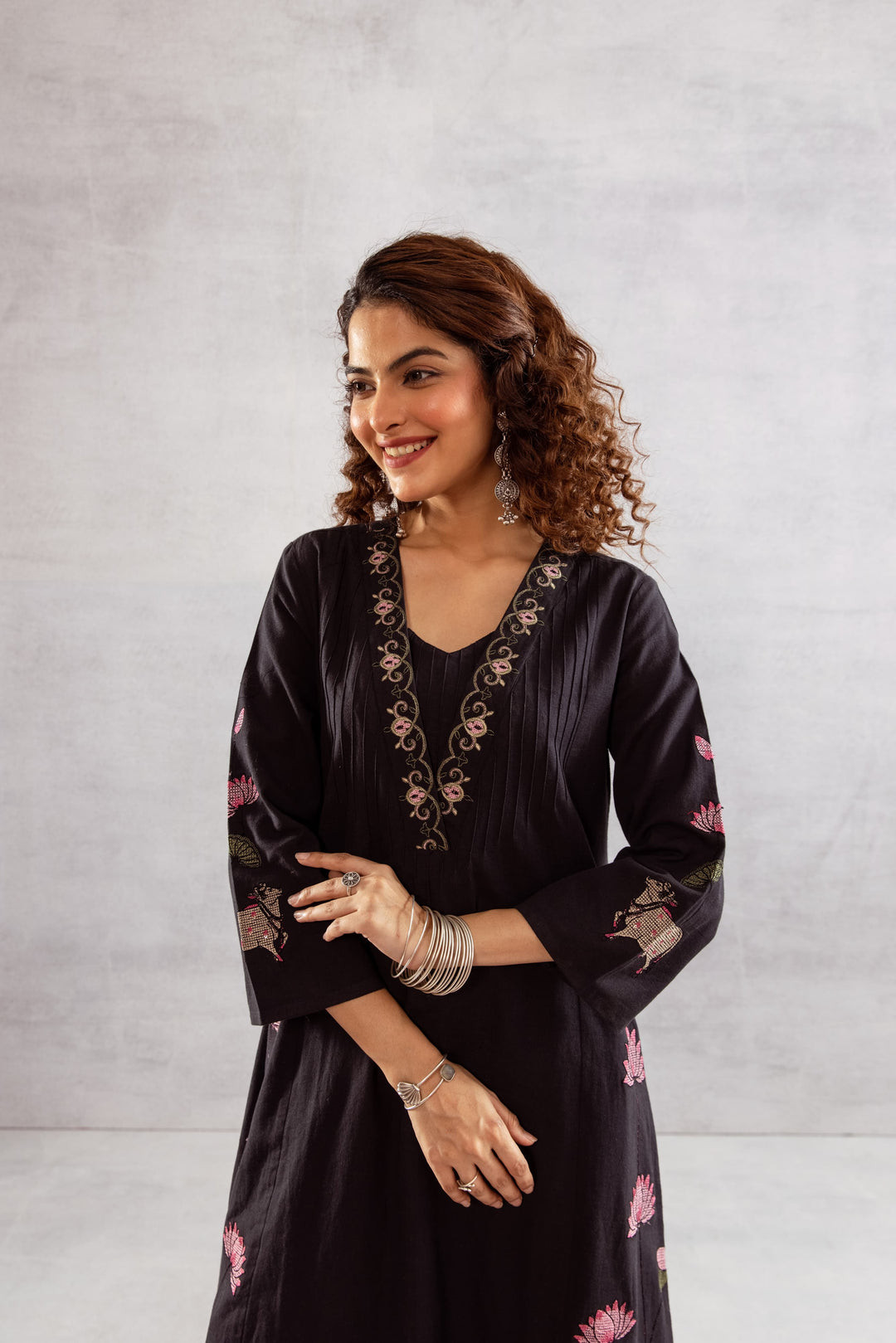 Bakul Jade Embroidery Cotton Kurta Pant Set