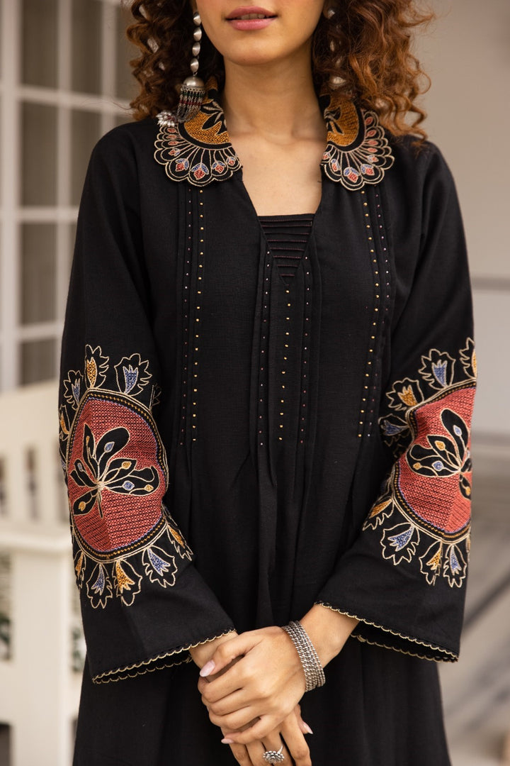 Karen ebony embroidery kurta pant set